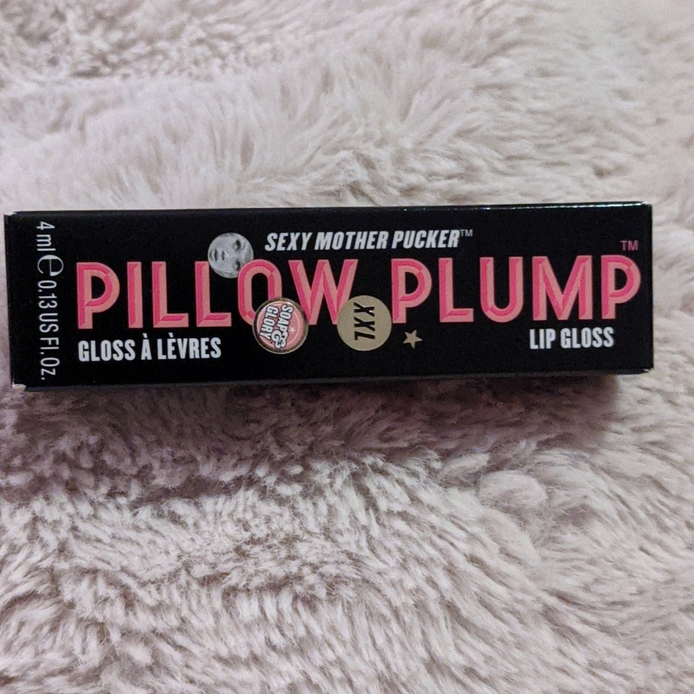 Soap and Glory Pillow Plump Lipgloss in Pinkwell
